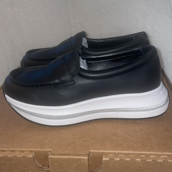 NWT VOILE BLANCHE MERRY Penny Loafer in Black - Picture 12 of 15